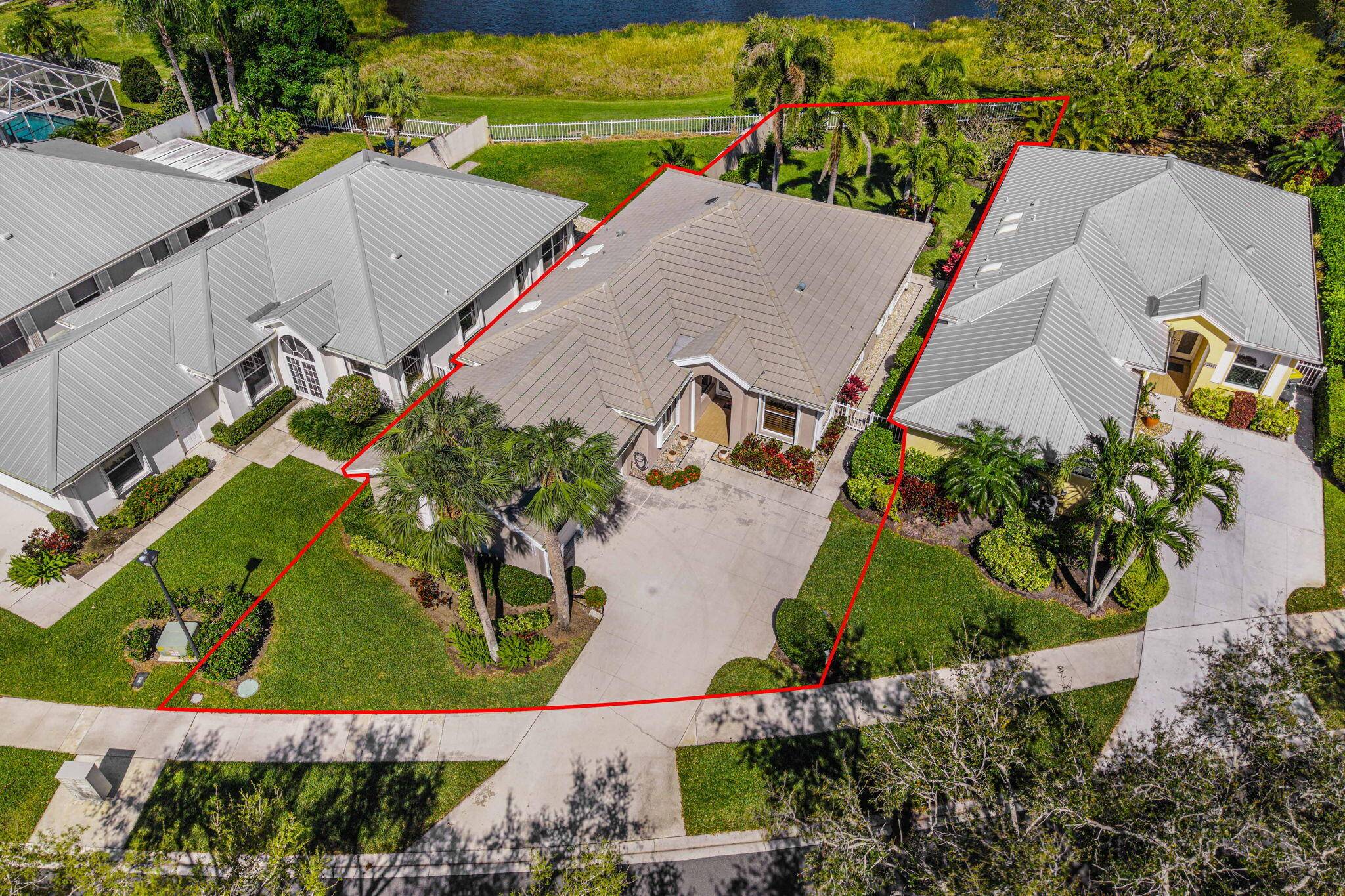 Welcome to The Meadows gated community of Palm City.
