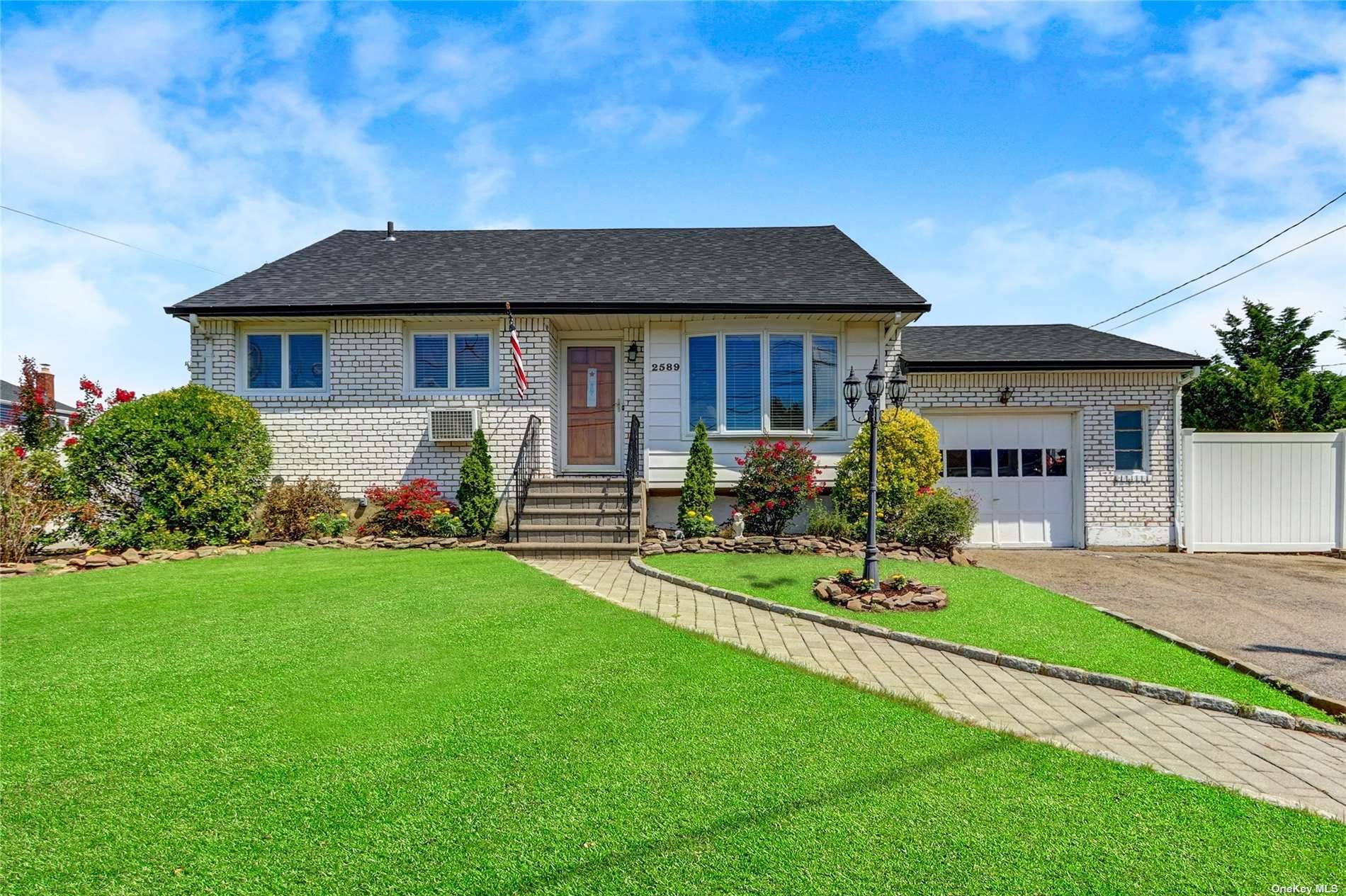 2589 Riverside Drive, Wantagh, NY, 11793 Nest Seekers Nest Seekers