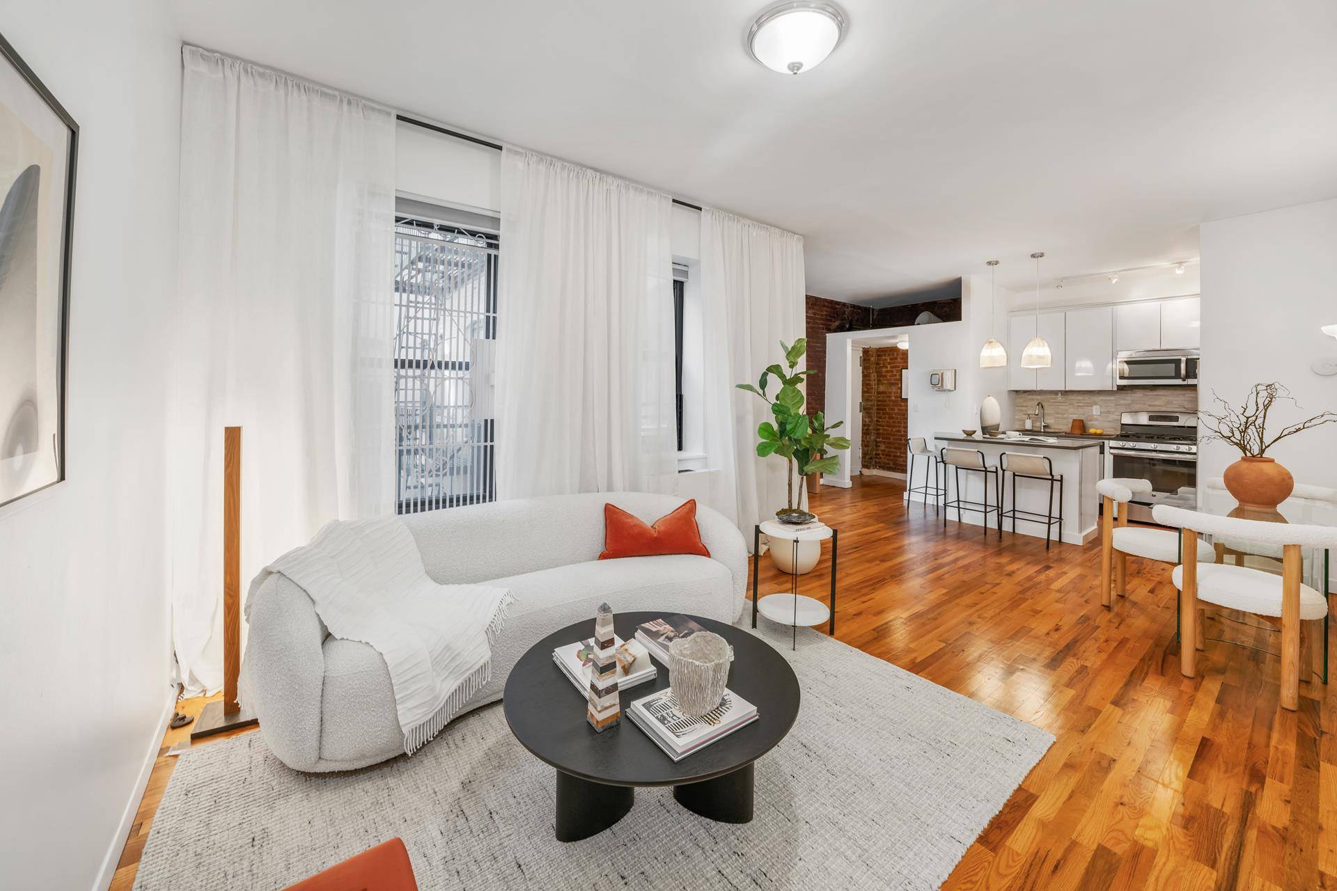 Three bedroom, two bathroom condo with very low monthlies.