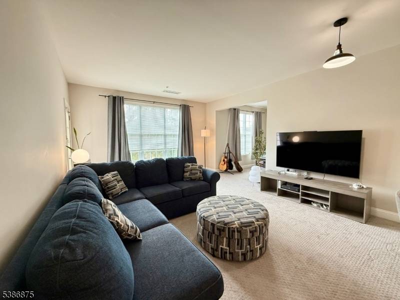 LIVE THE GRANDE LIFE ! Beautiful Bayberry model located on the 3rd floor of elevator building.