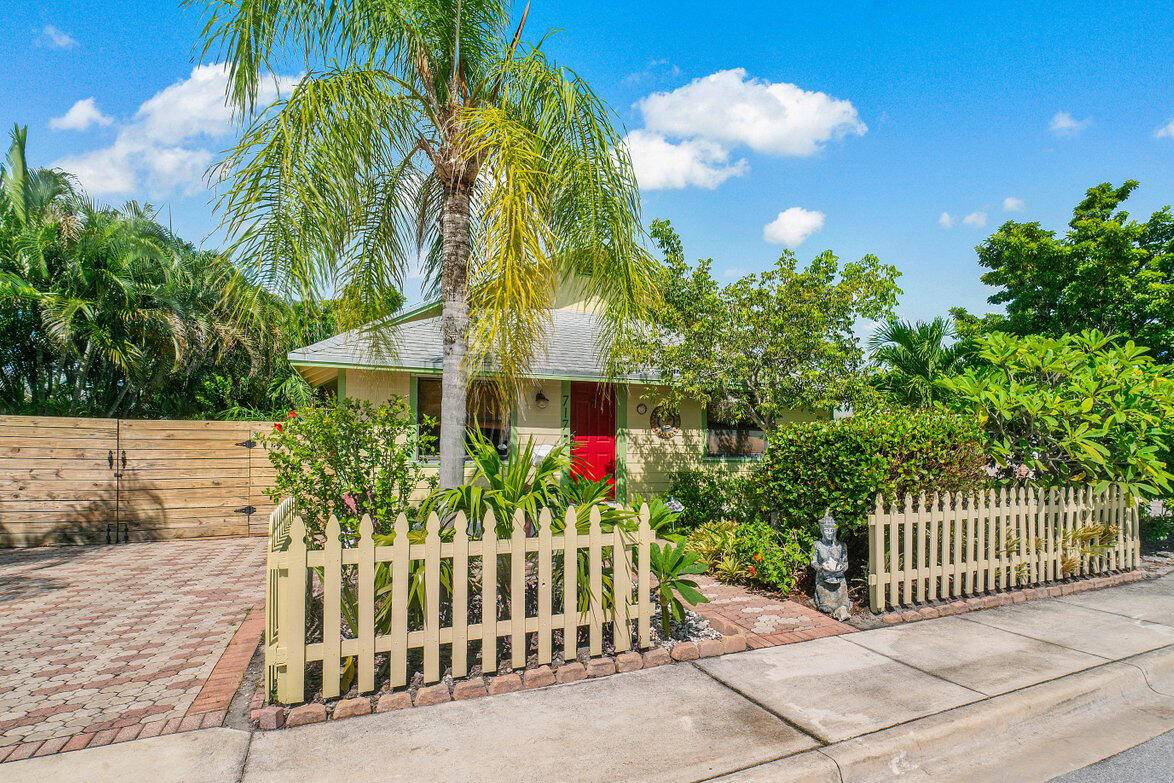 Charming, historic 2bd 1.