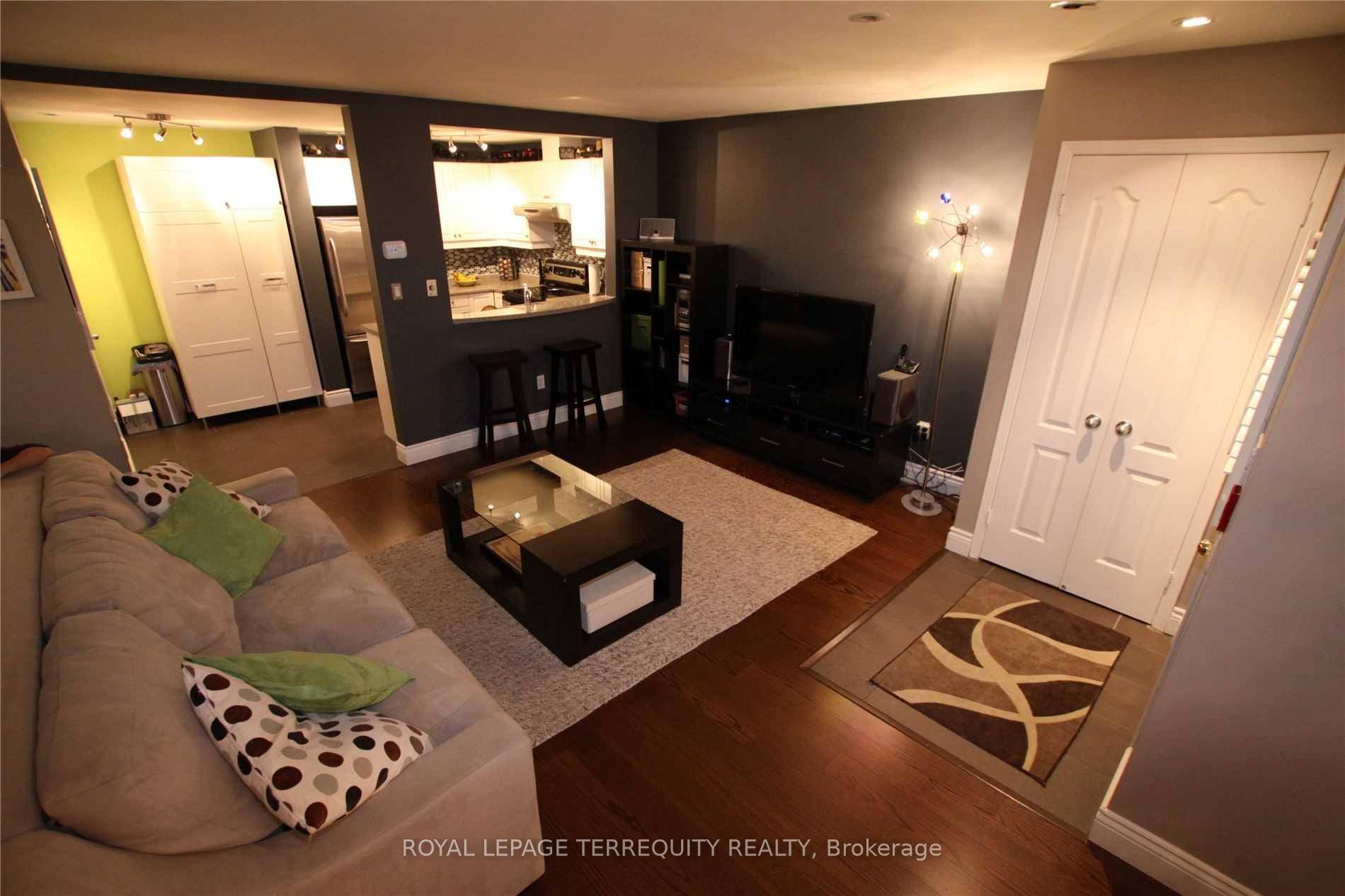 Two Bedroom Townhouse In A Great Location.