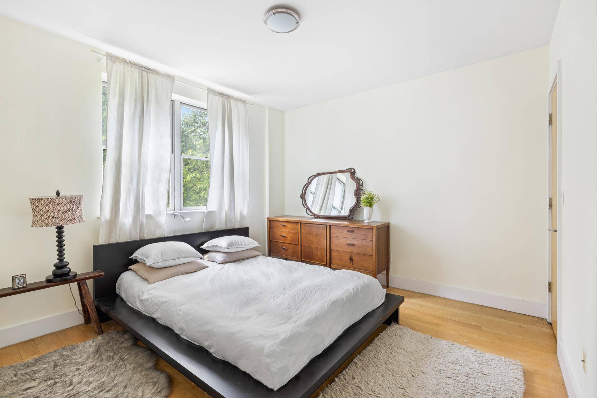 Welcome to Unit 2B at 252 Richardson Street a beautifully maintained 2 bedroom, 1.