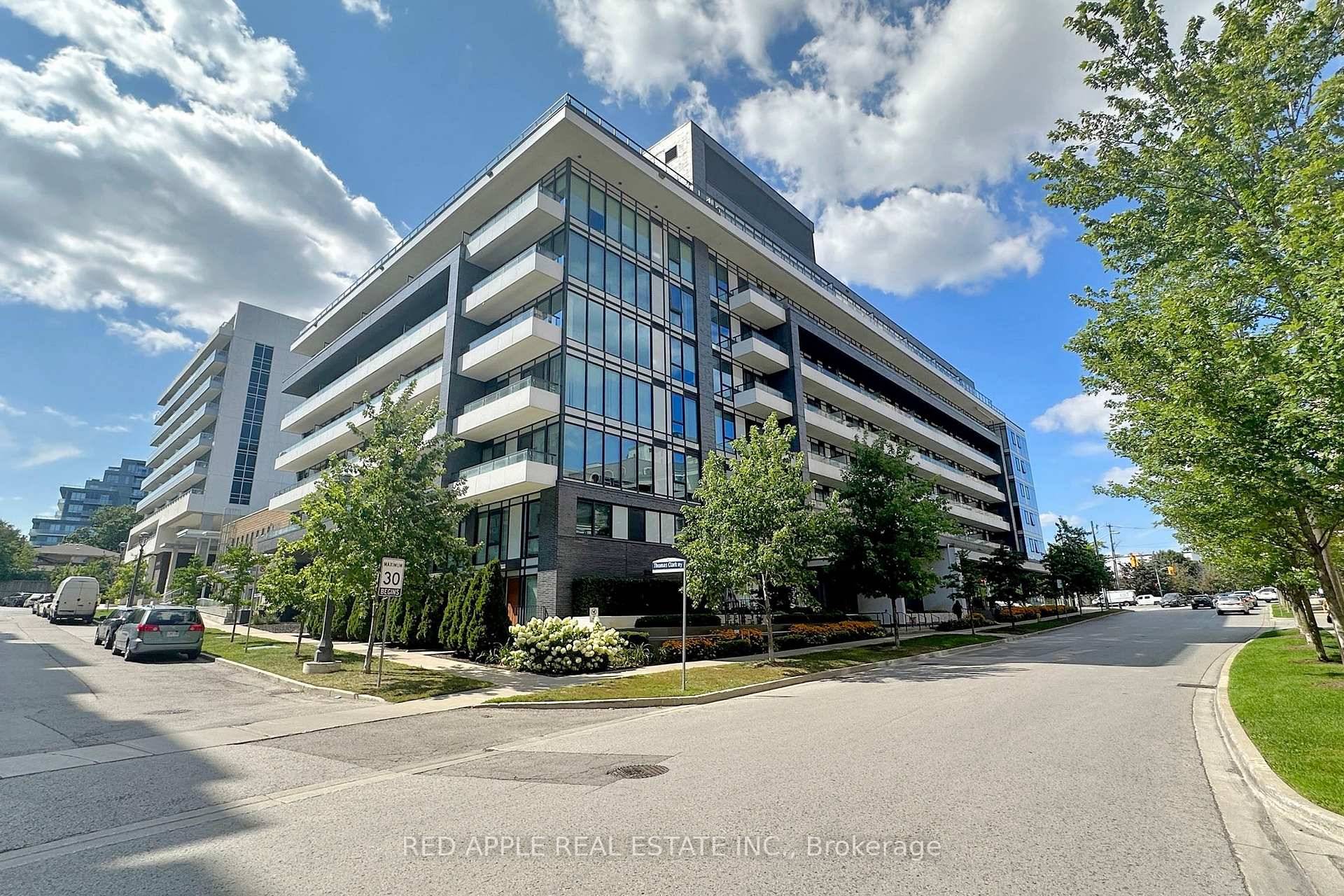 Welcome to this bright and spacious 2 bedroom 2 bath unit at the very well managed boutique building in the heart of the prestigious Bayview Village neighborhood !
