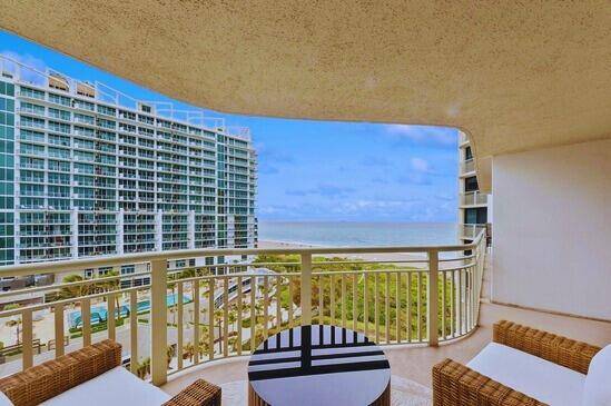 Stunning Oceanfront 2BR 2BA with a classy, contemporary aesthetic.