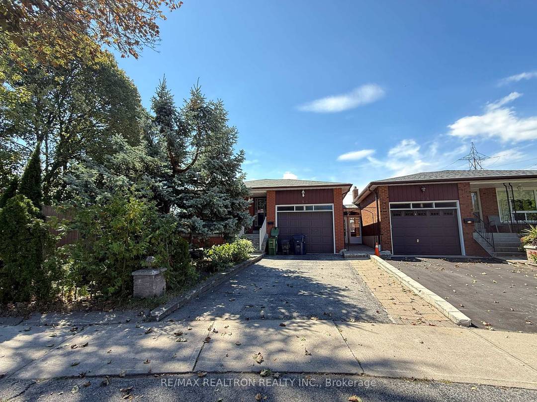 pacious amp ; Bright 3 Bedroom upper floor Apartment featuring 2 bathrooms, a full kitchen, and 2 parking space.