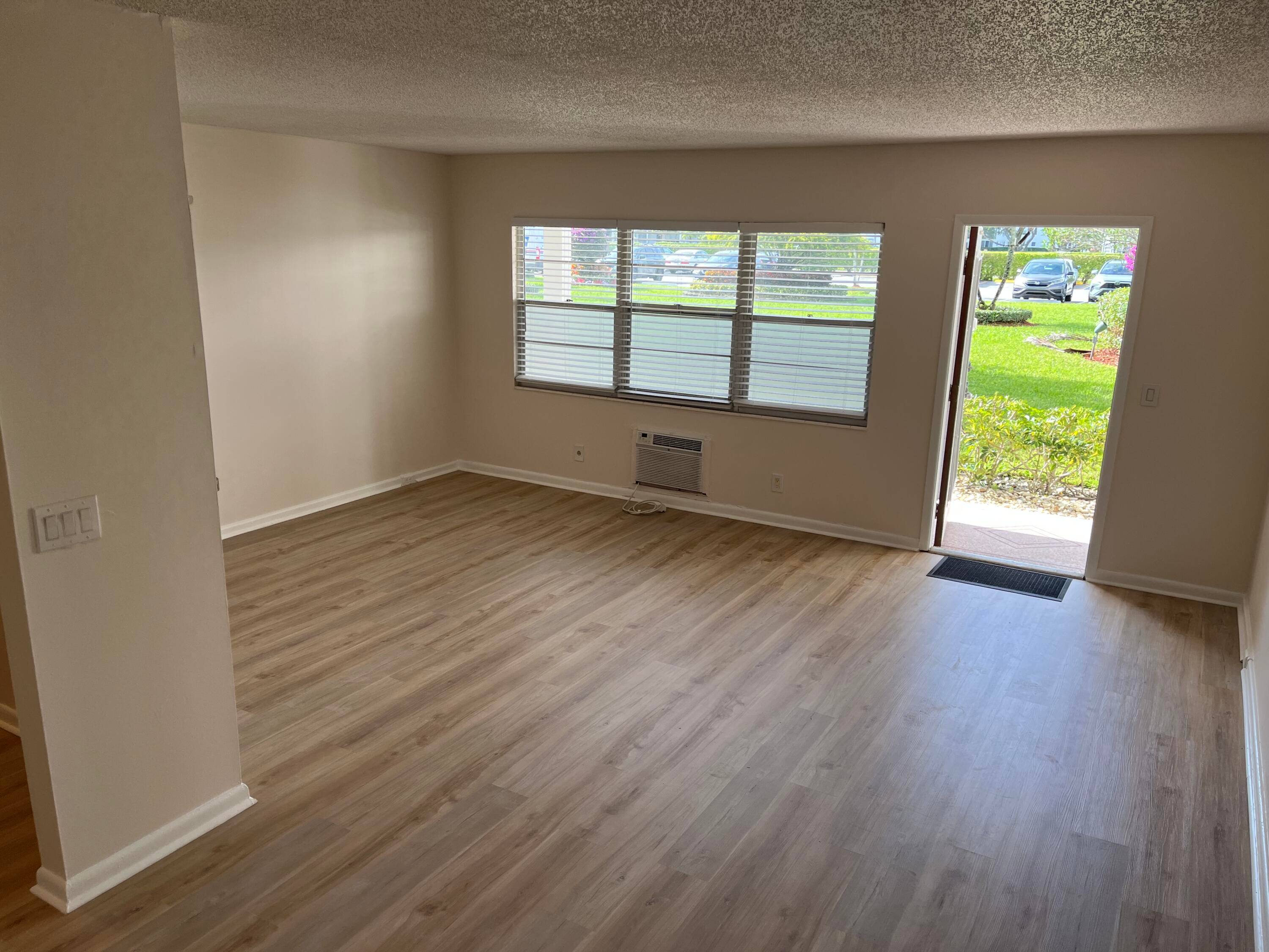 300 Fanshaw H Condo Palm Beach