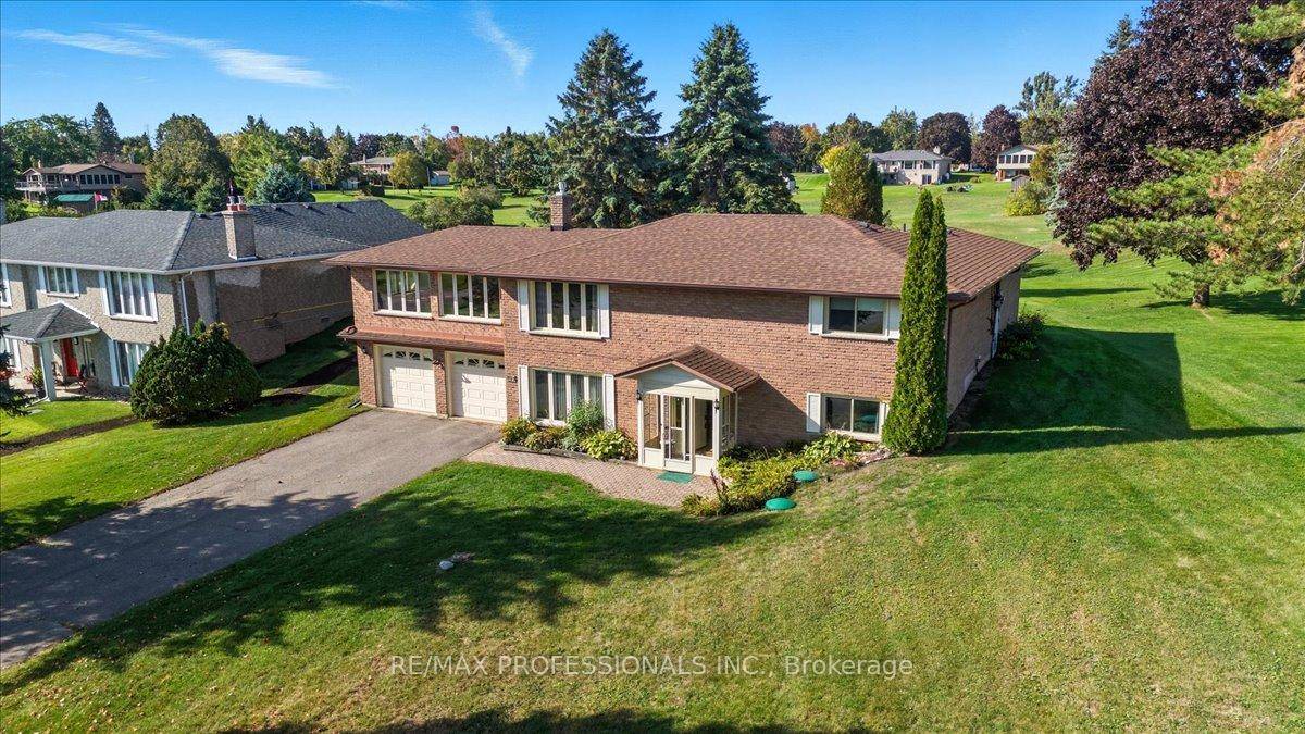 Welcome to 369 The Captains Corners in the Victoria Place Community !