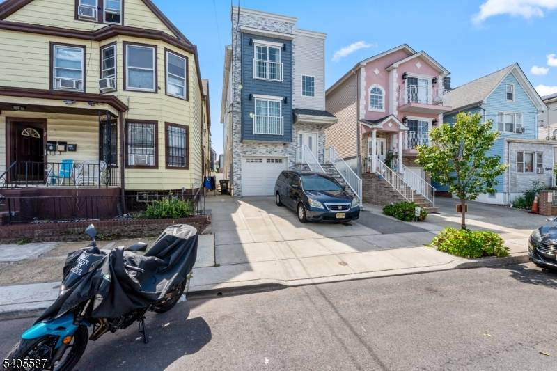 Great investment or Owner occupied opportunity in the heart of Elizabeth !