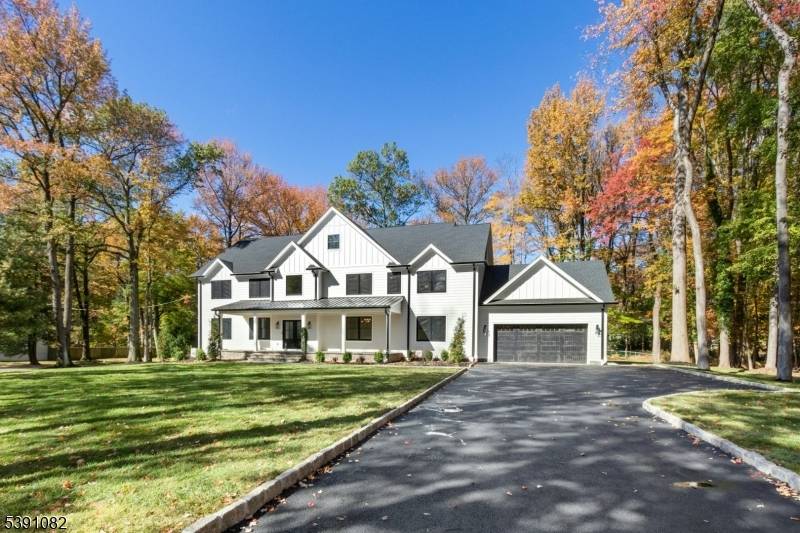 This brand new 7, 500 sq.