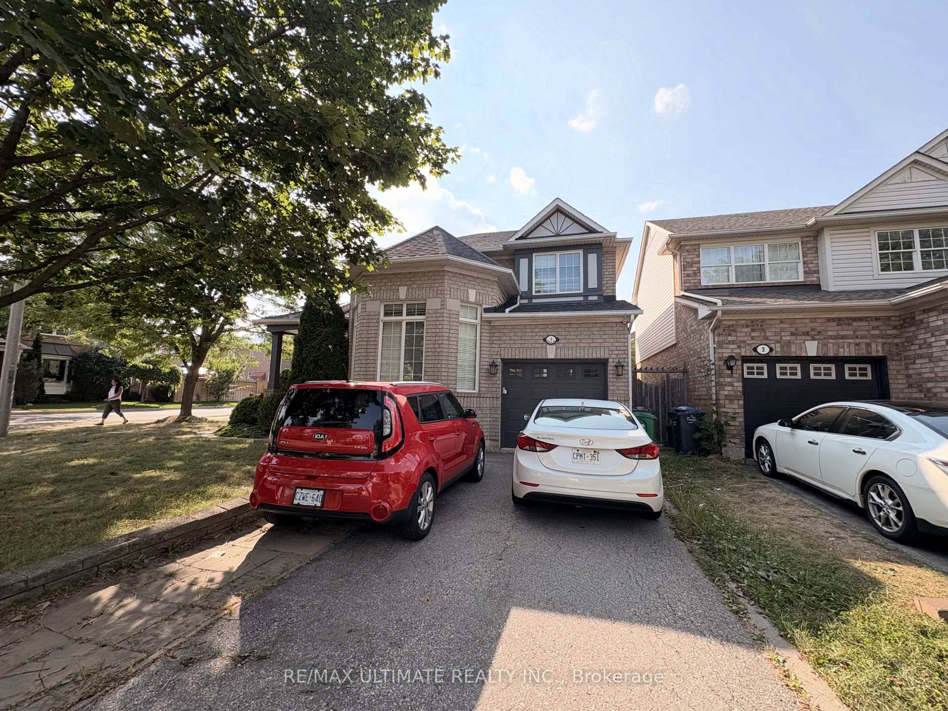 This beautiful 3 bedroom, 3 bathroom corner detached home offers a bright and spacious layout with abundant natural light, a large side yard, and a generous backyard perfect for family ...