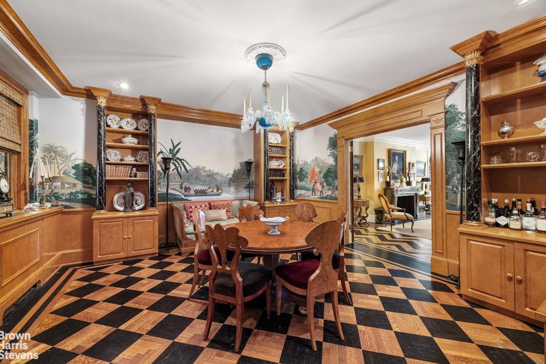 This stunning 3 bedroom home, located on the second floor, at 485 Park Avenue is a beautifully appointed Classic Seven, located in one of Park Avenue's prestigious white glove cooperatives, ...