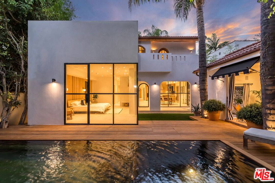 918  N La Jolla Ave 4BR Hollywood Hills East La