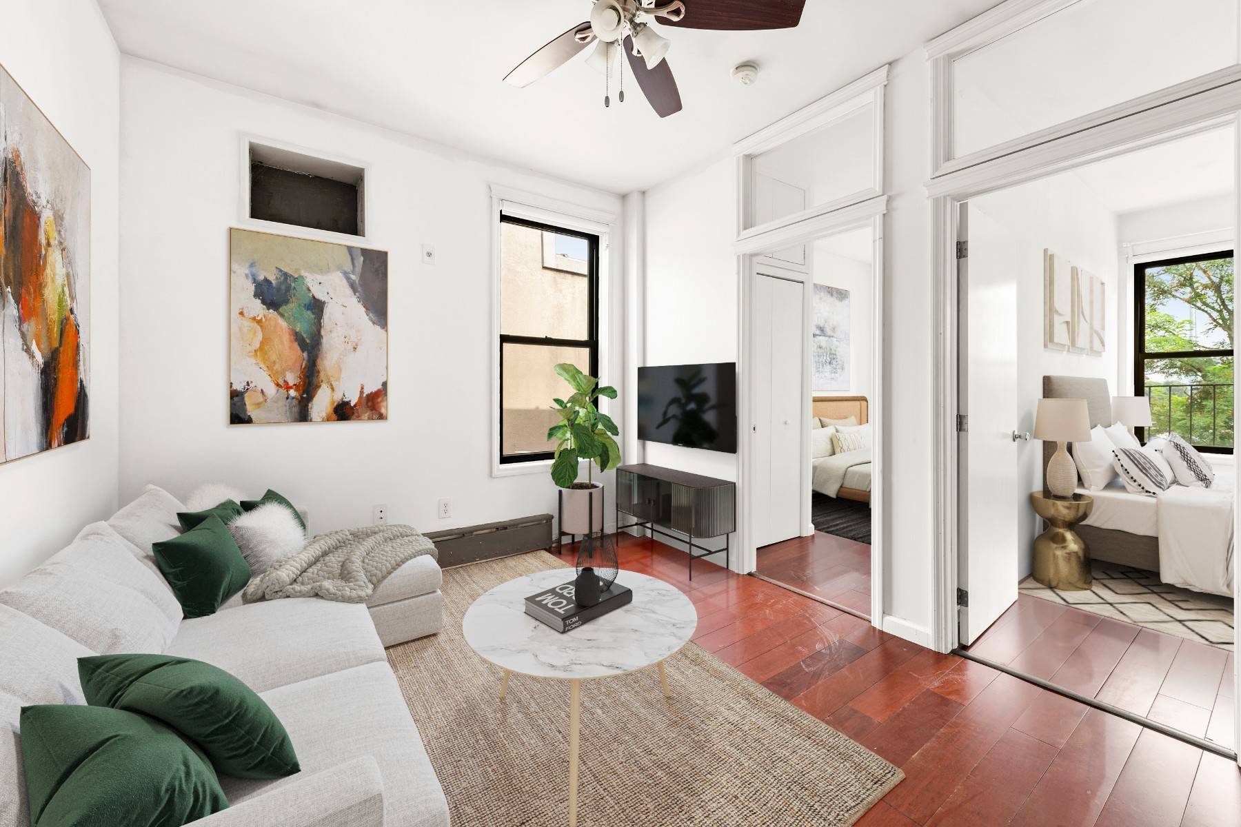 Welcome home to 567 39th Street !