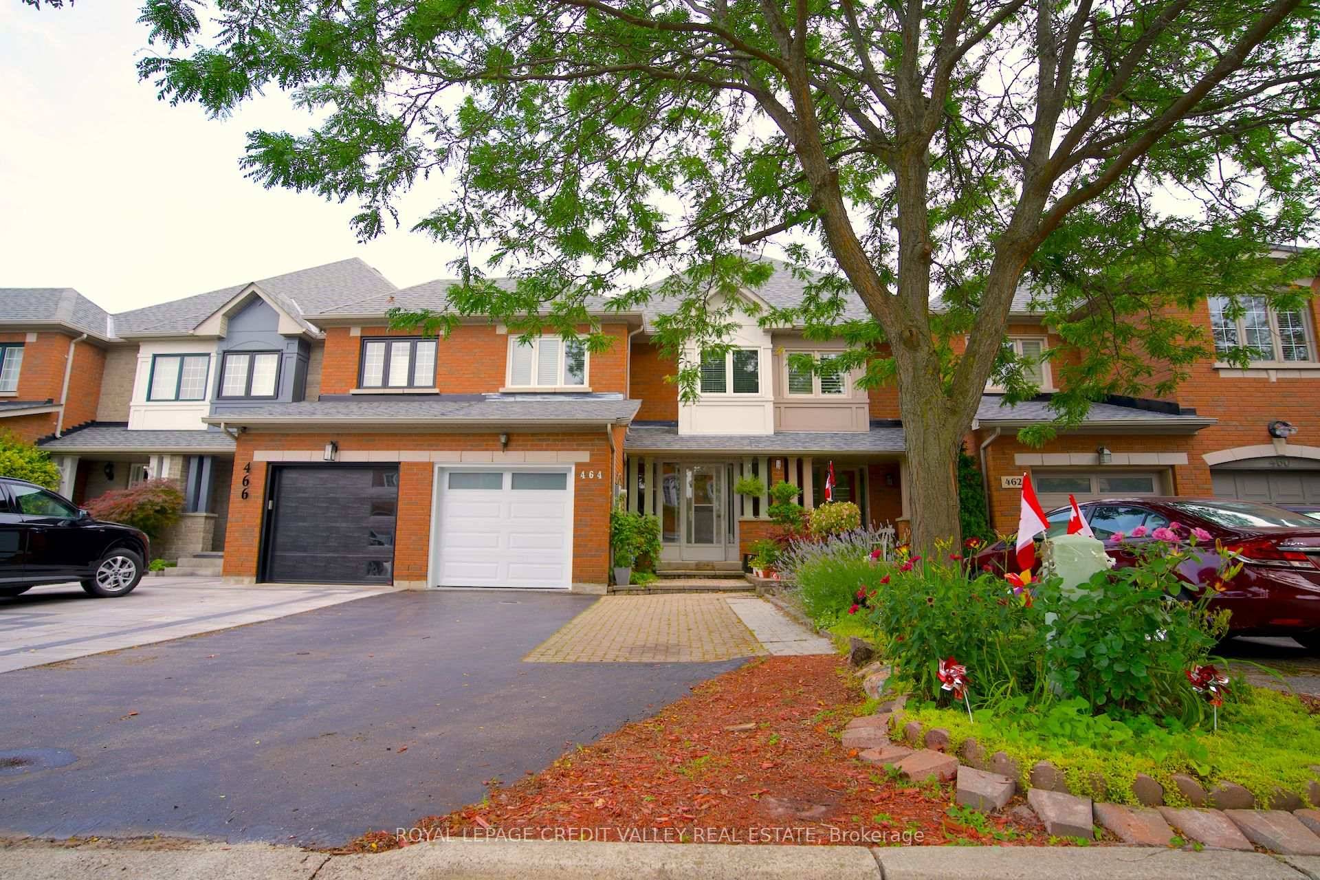 Stunning open concept freehold townhome built by Fernbrook with bright, modern finishes amp ; a completely carpet free interior.