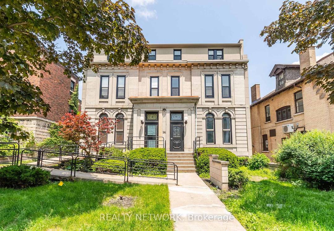 Prime Medical amp ; Residential Investment Durand, Hamilton Turnkey medical residential income property in the prestigious Durand neighbourhood of Hamilton purpose built for healthcare and upscale urban living.