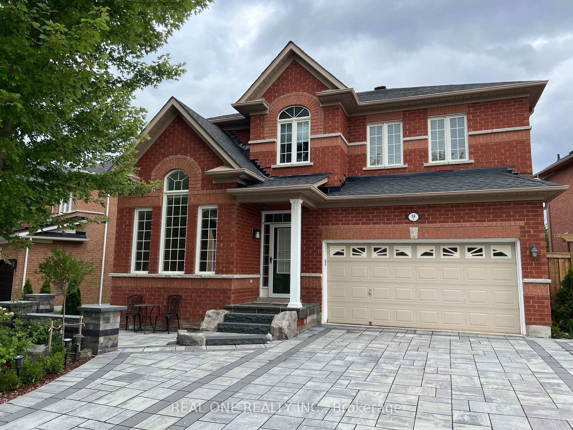 Well Maintained and Great Layout 4 Bedrooms amp ; 3 Bathrooms Detached In High Demand Greensborough, Markham.