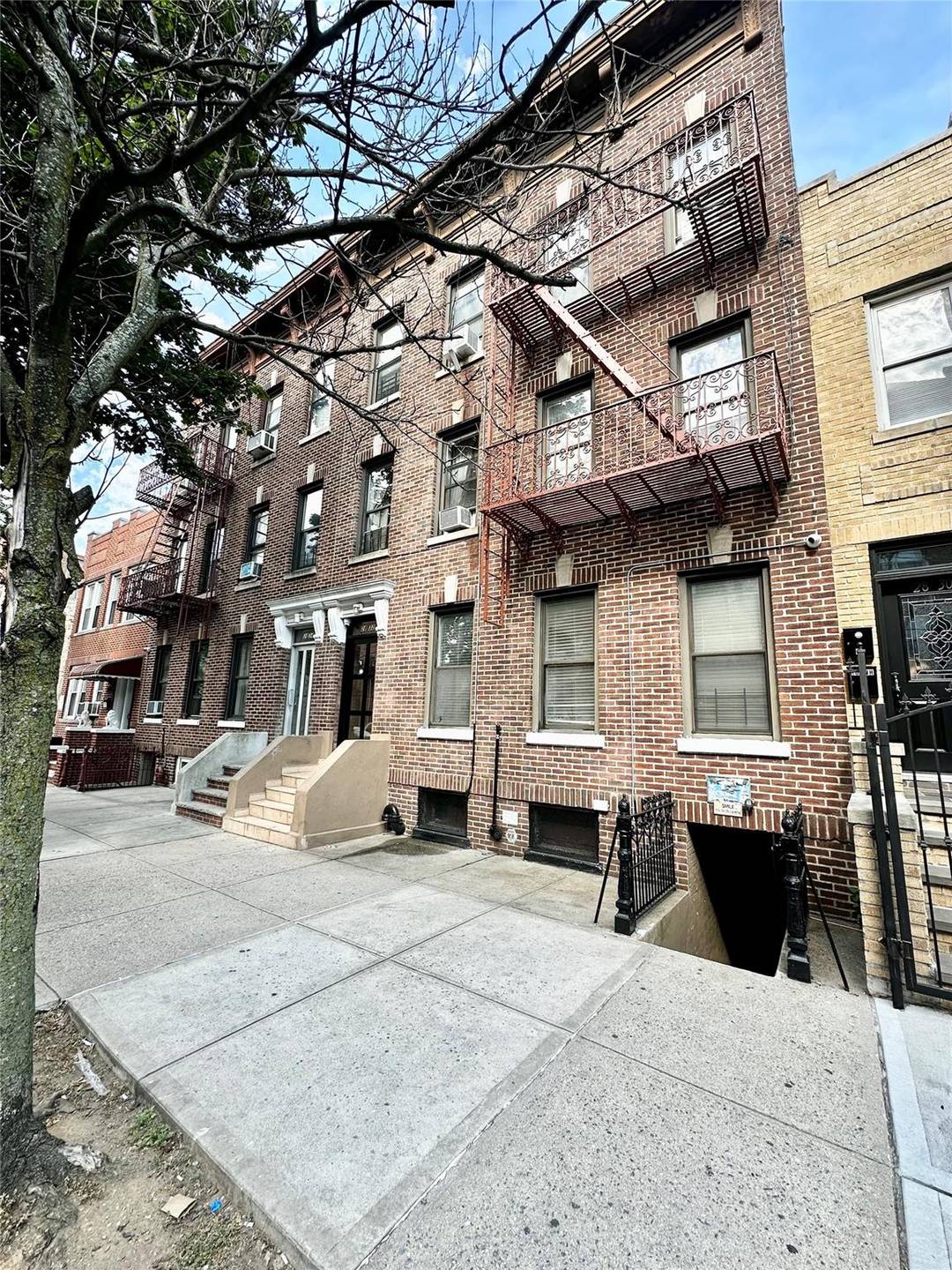 Located in the heart of Astoria, this well maintained brick 6 family with building size 25x75, features three 3 bedroom units and three 2 bedroom units.