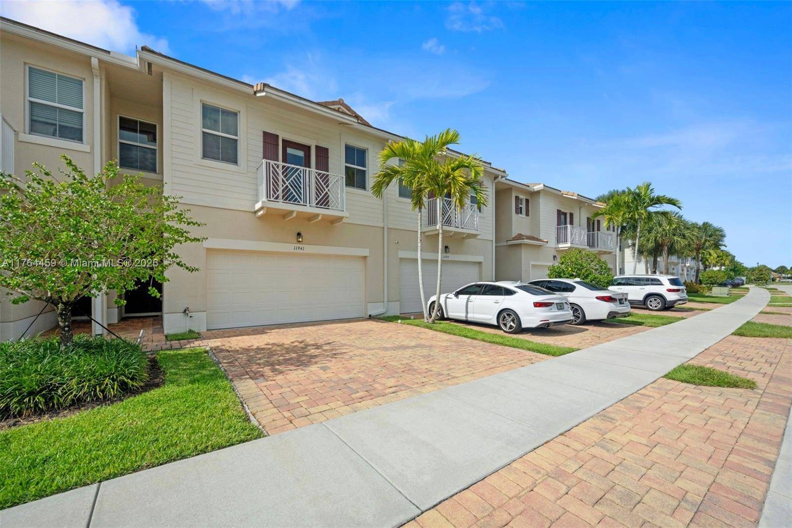 Beautiful and spacious 3 bed, 2.