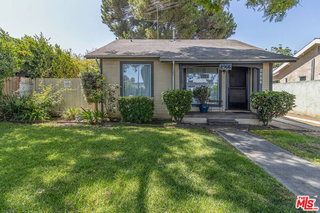 8966   Cadillac Ave 2BR La