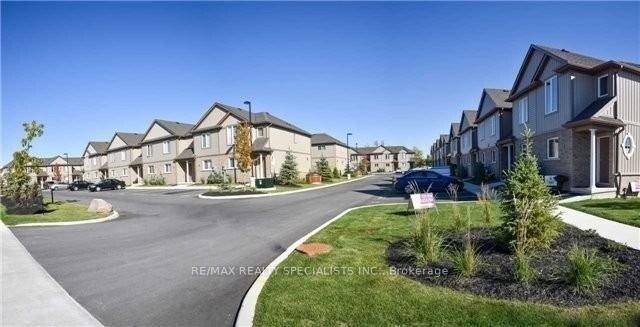 Gorgeous 2 Storey Townhouse property with 2 bedroom with 2 bath Located In prime Community of Niagara Falls.