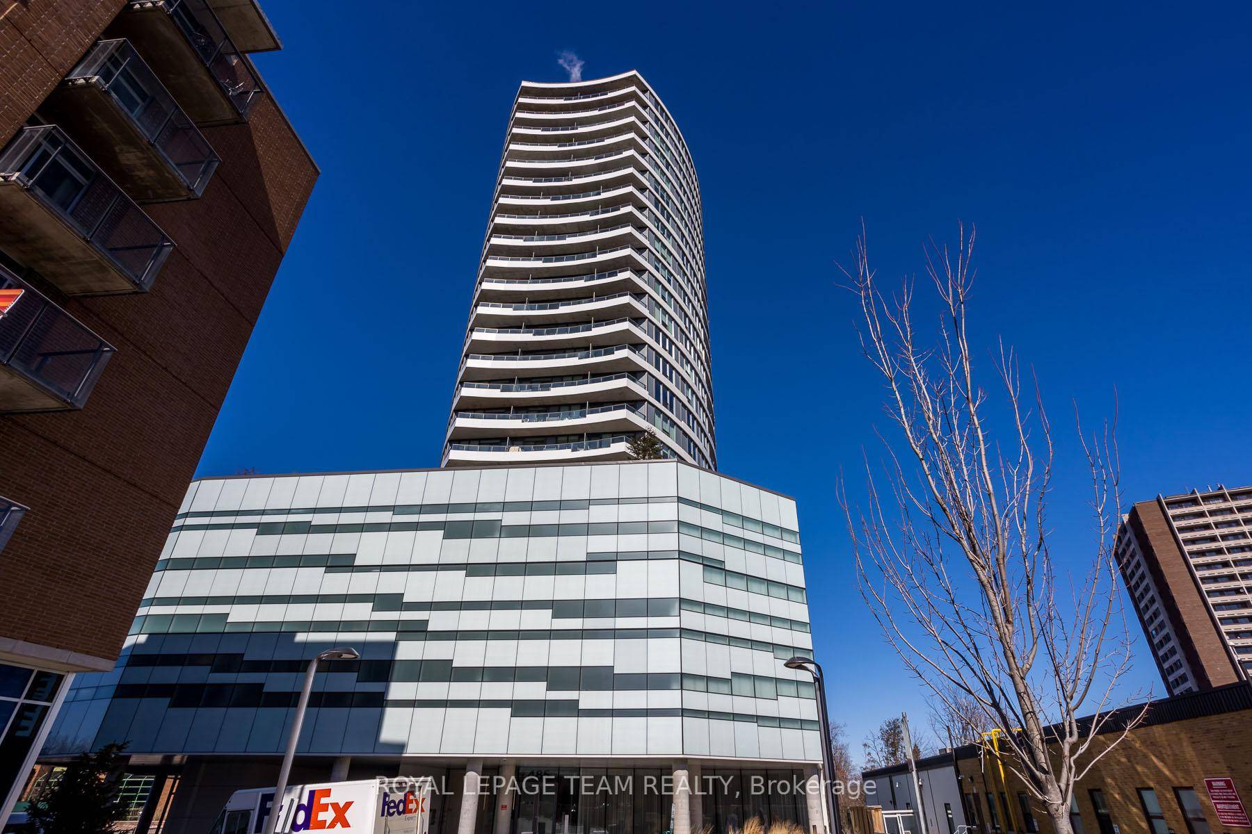 Welcome to Canderel Upperwest Westboro !