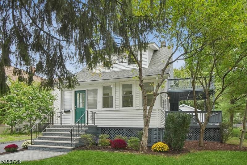 Opportunity abounds with this completely turn key modern 2 family home in the heart of desirable Maplewood just steps from beautiful DeHart park community center and recreation, top rated restaurants ...