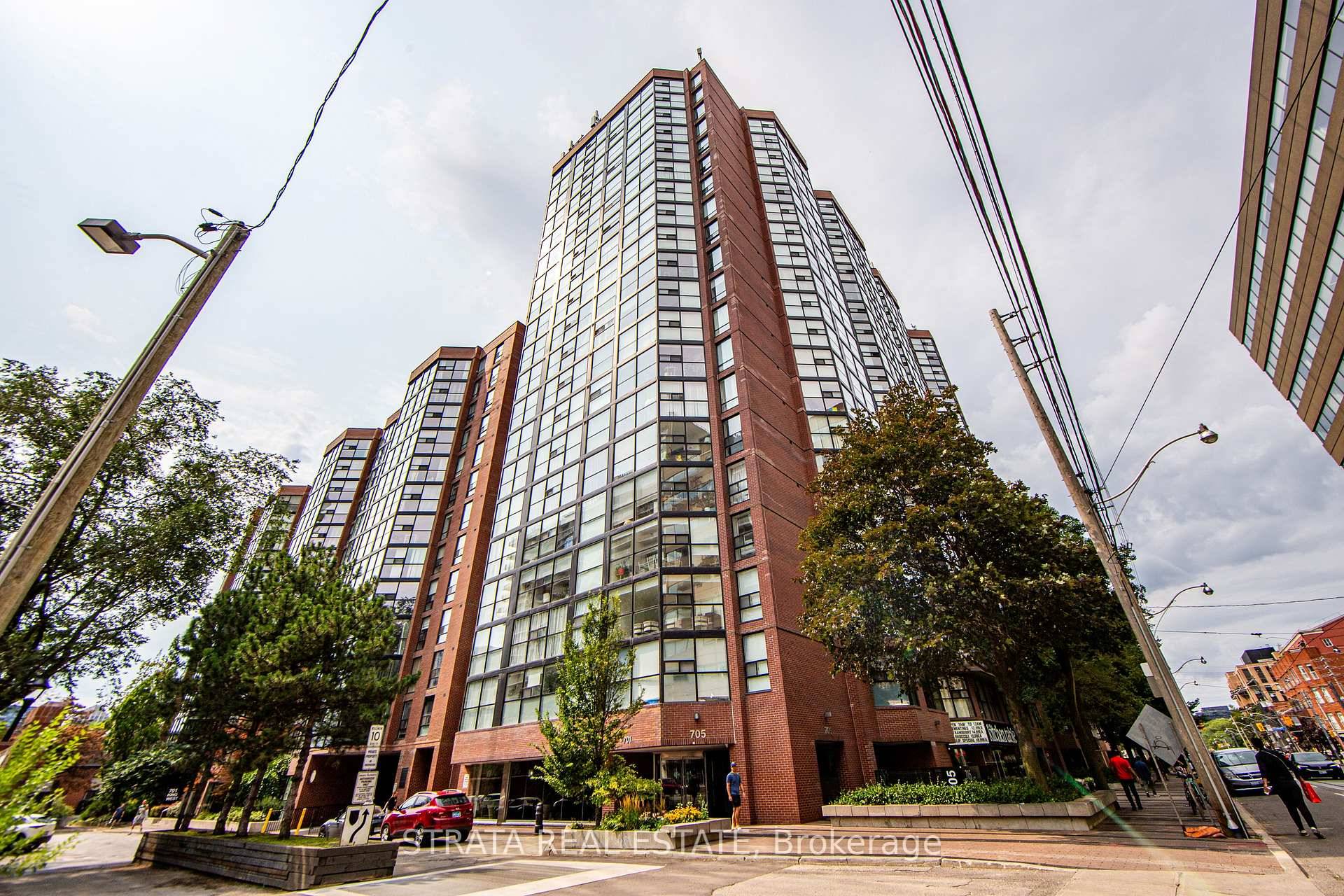 Welcome to 705 King Street West 505 a spacious 1 Bedroom Den condo in the heart of downtown Toronto.