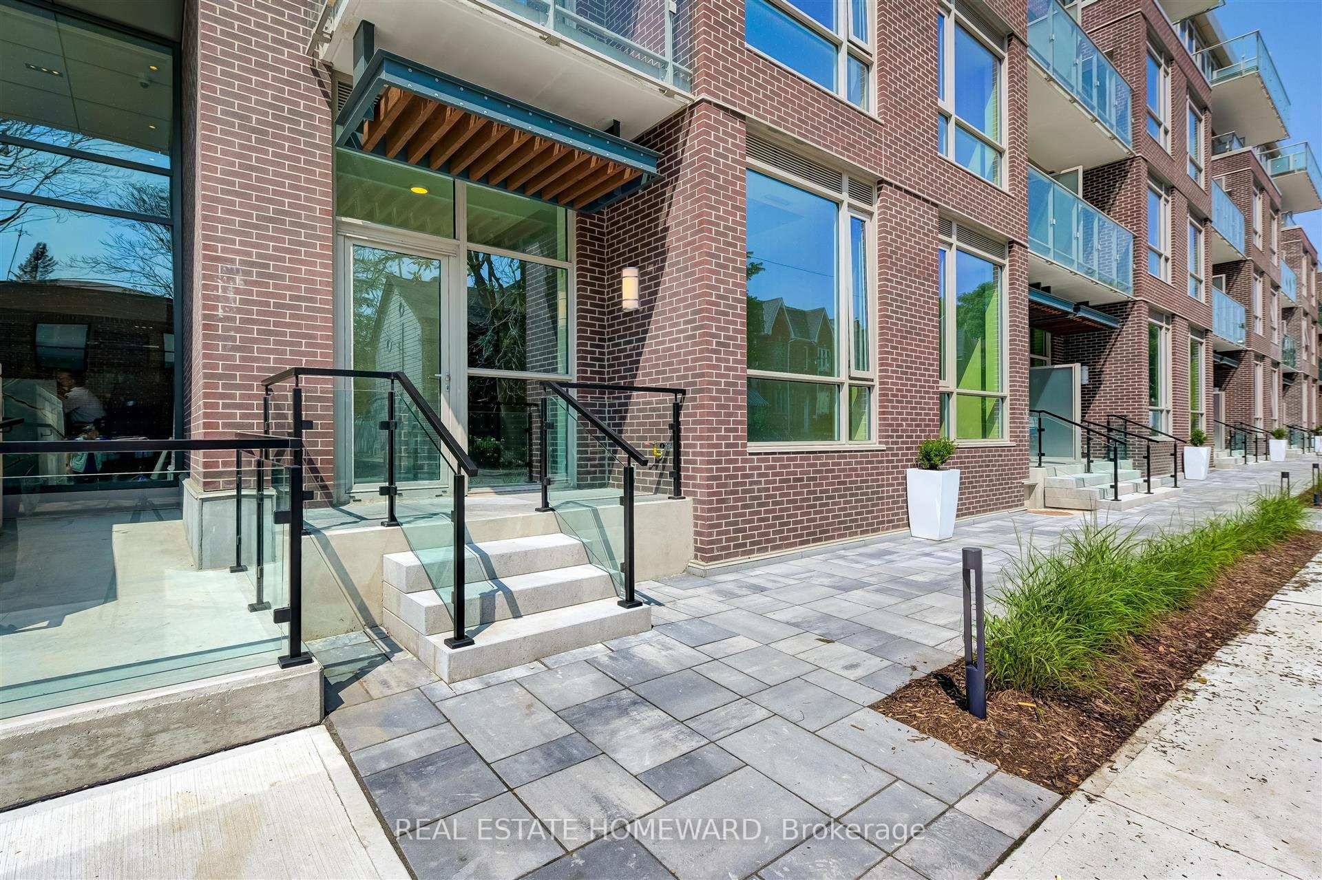 Chic, new, wide, two level Wonder townhouse with direct entry amp ; 2 parking spots !