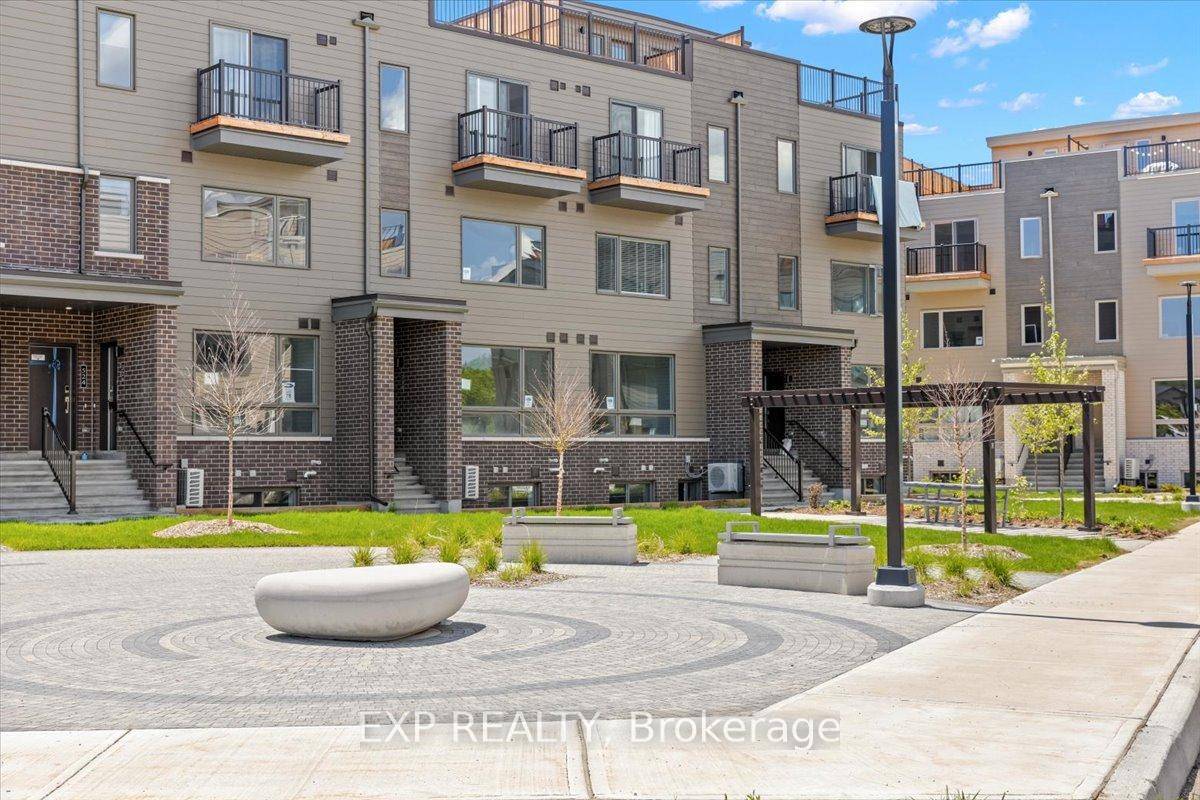 Be the first to live in this brand new 2Bed 2Bath 982 sqft stacked home in Wateridge's master planned community, steps from the Ottawa River and a quick drive to ...