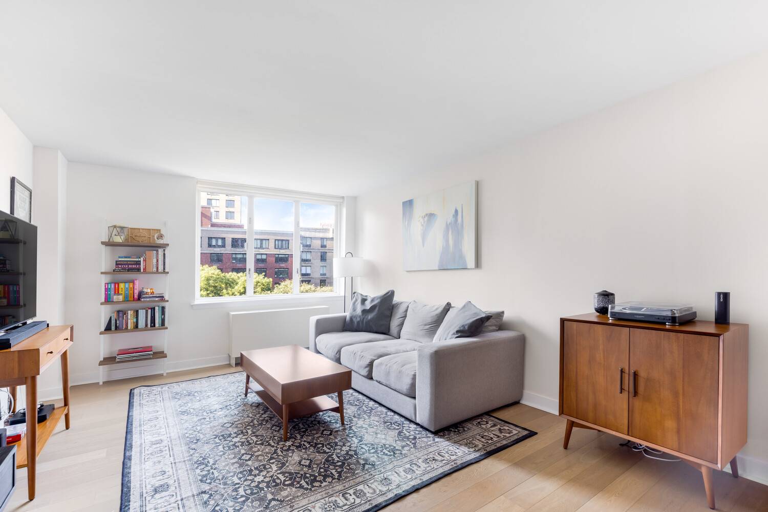 Discover your sanctuary in this beautifully renovated and maintained one bedroom home with Southern views overlooking the park.