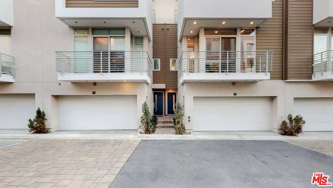 1400 N Fuller Ave 3BR Hollywood Hills East La