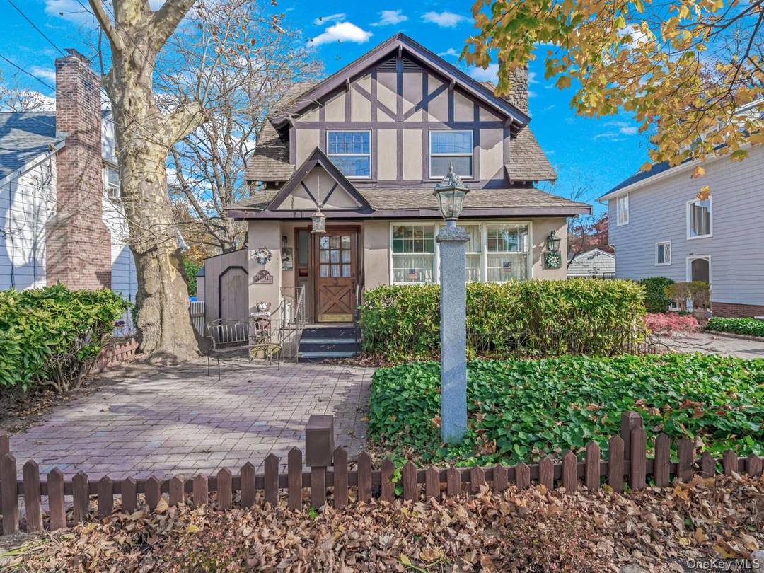 Douglaston, Queens has a home for you.