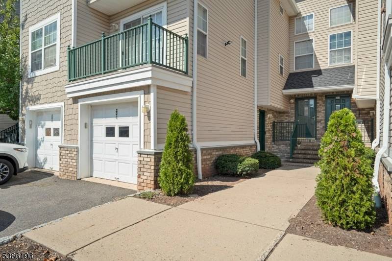Chef's Delight ! The best of worlds is waiting for you in this 2 Bedroom Office 3RD Bedroom home.