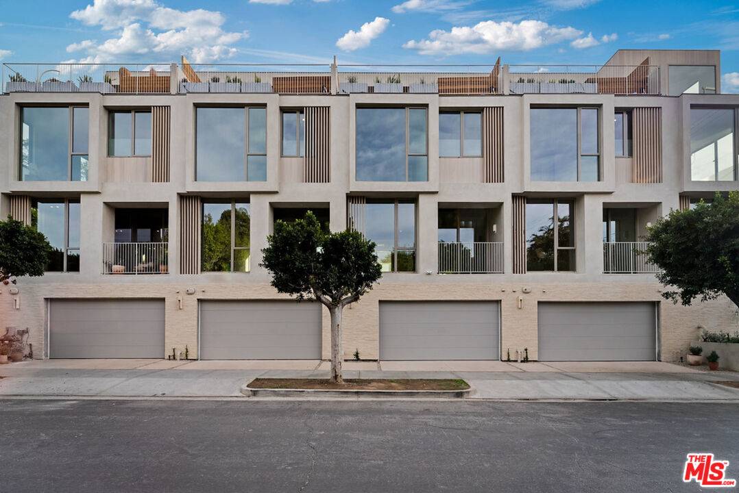 755 N Alfred St 3BR Sunset Strip La