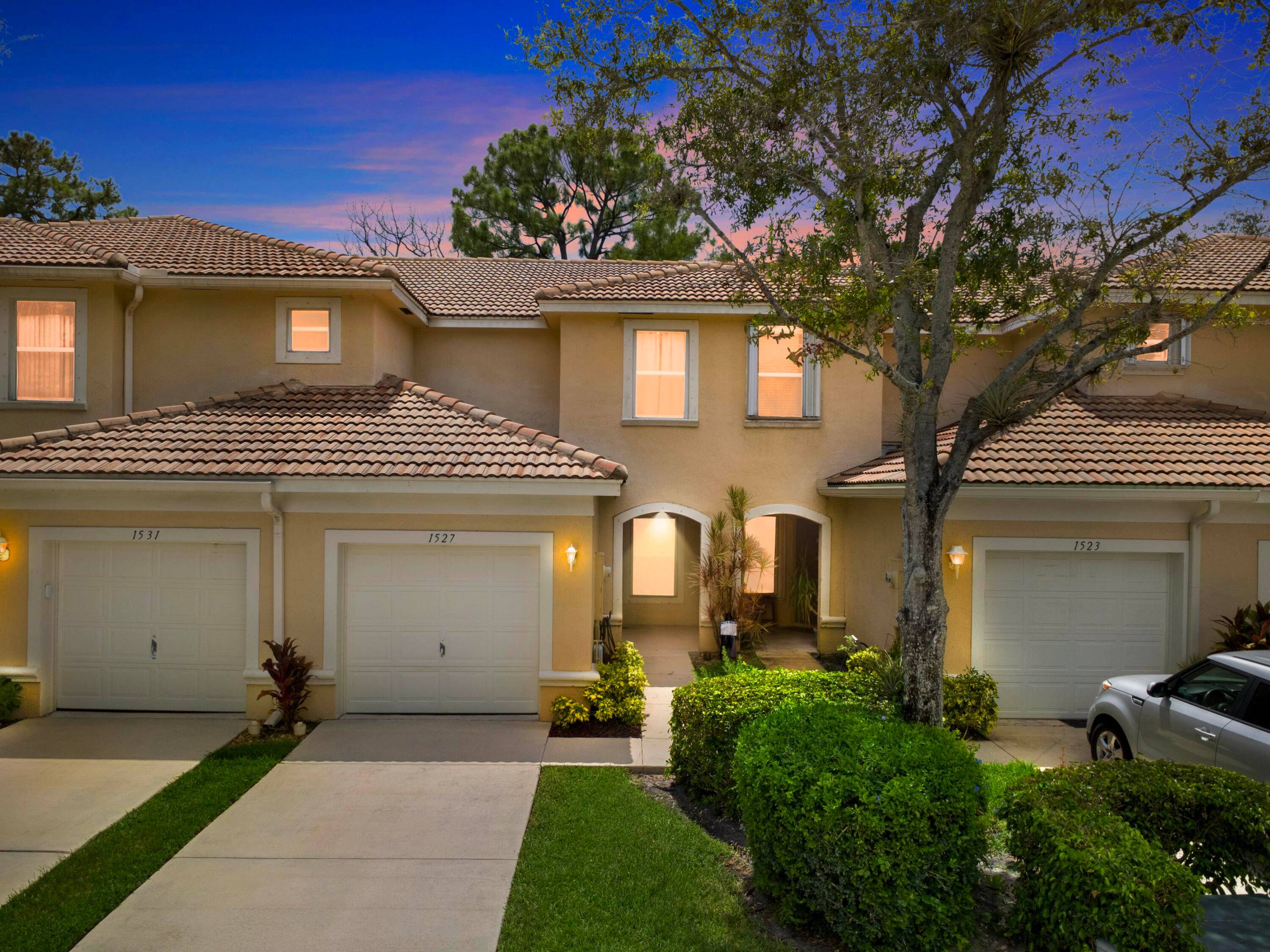 Spacious 2 bed, 2. 5 bath townhouse in the desirable Town Place community.