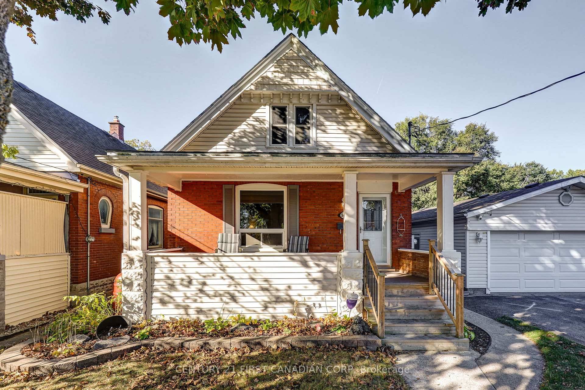 Welcome to 145 Arundell St.