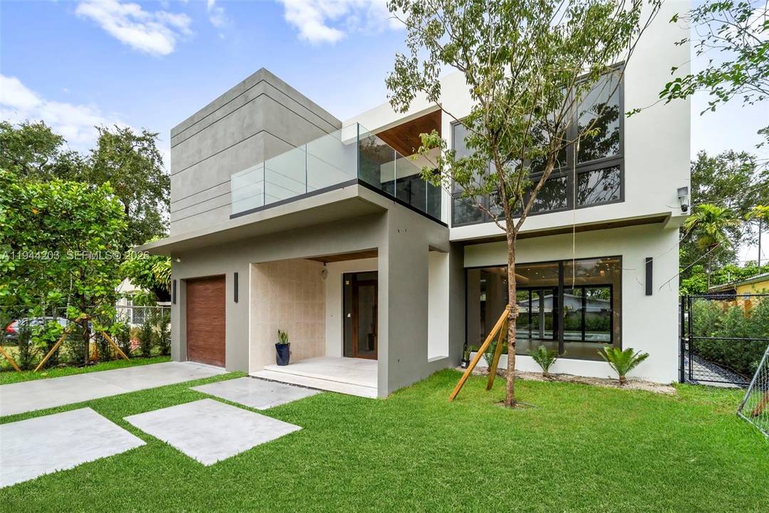 Architecturally striking new construction located in the highly desirable Shorecrest neighborhood.
