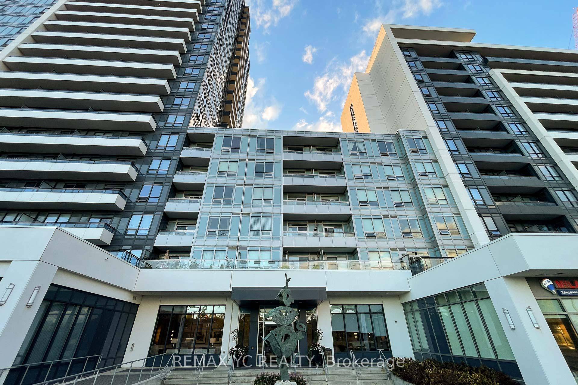Step into this bright and modern 1 bedroom condo located in one of Vaughans most desirable communities.