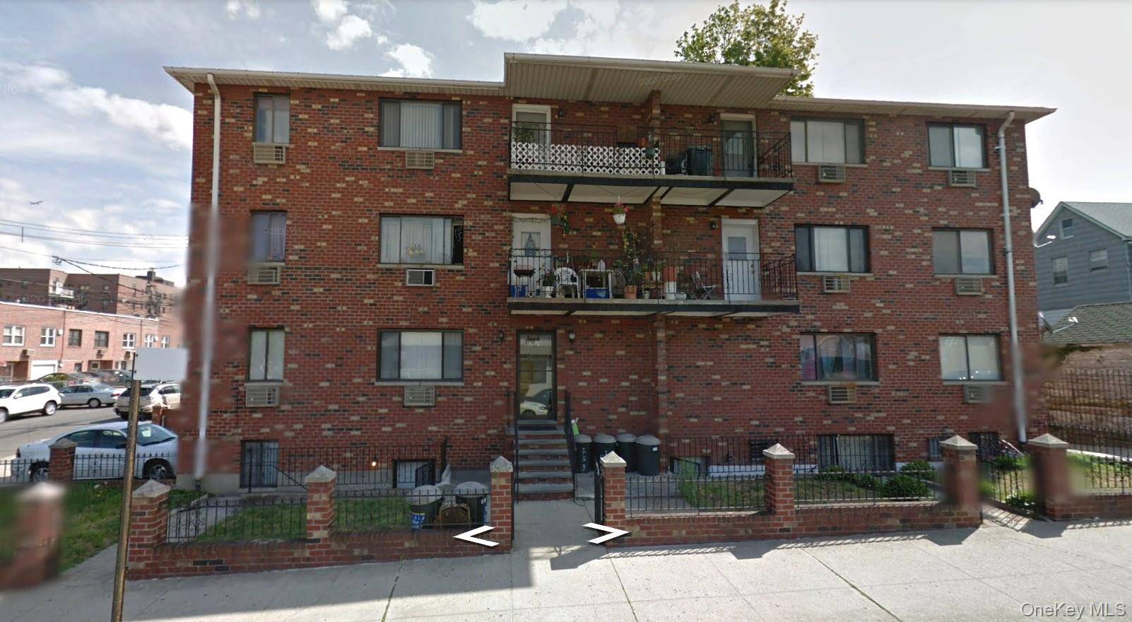 3 Story Apartments building built in 1983, it consists of EIGHT units.
