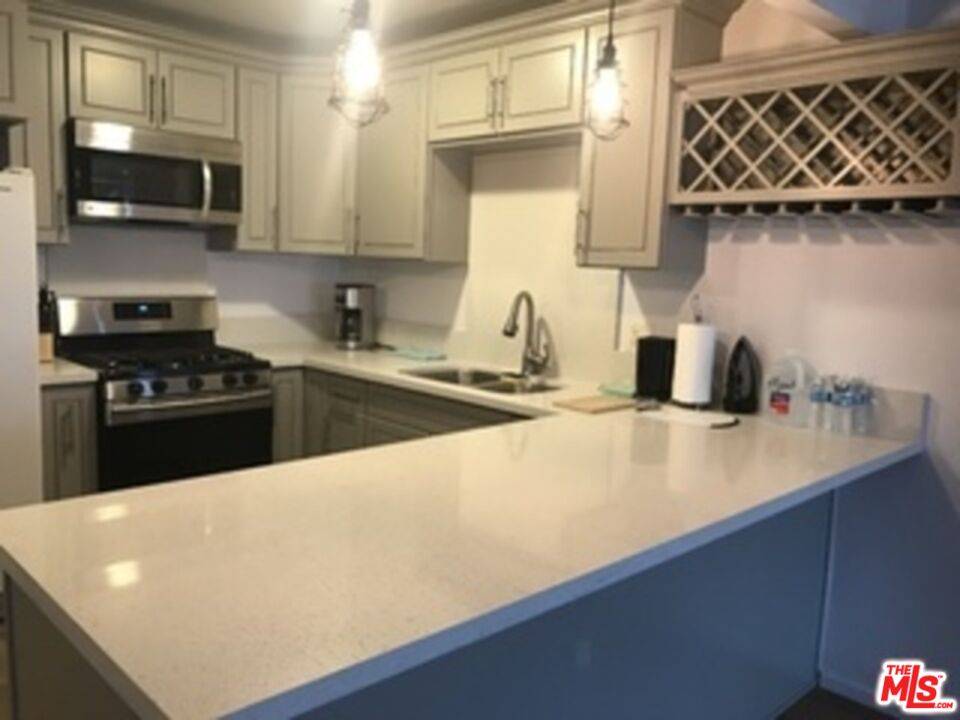 2106   Pisani Pl Marina Del Rey LA