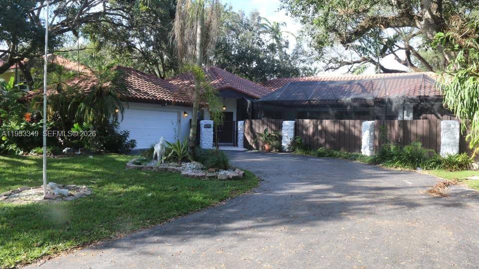 Exceptional 5 Bedroom, 4 Bathroom Home Prime Location.