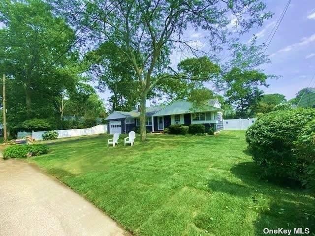 Super Prime Westhampton Location 1 Mile to Main Street.