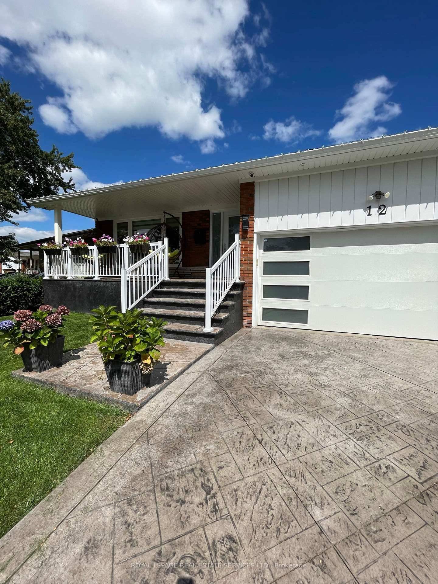 Beautifully renovated 3 bdrm, 2 bath home with new triple pane windows 2020 on a lovely, quiet cul de sac.
