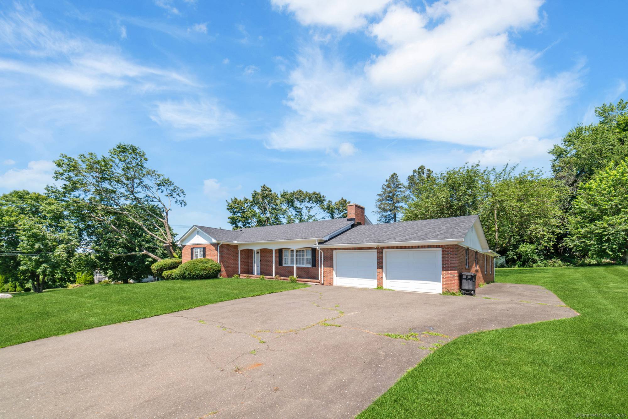 Welcome to this lovely all brick, single family home, located on a corner lot, in highly desirable Sentinel Hill neighborhood.