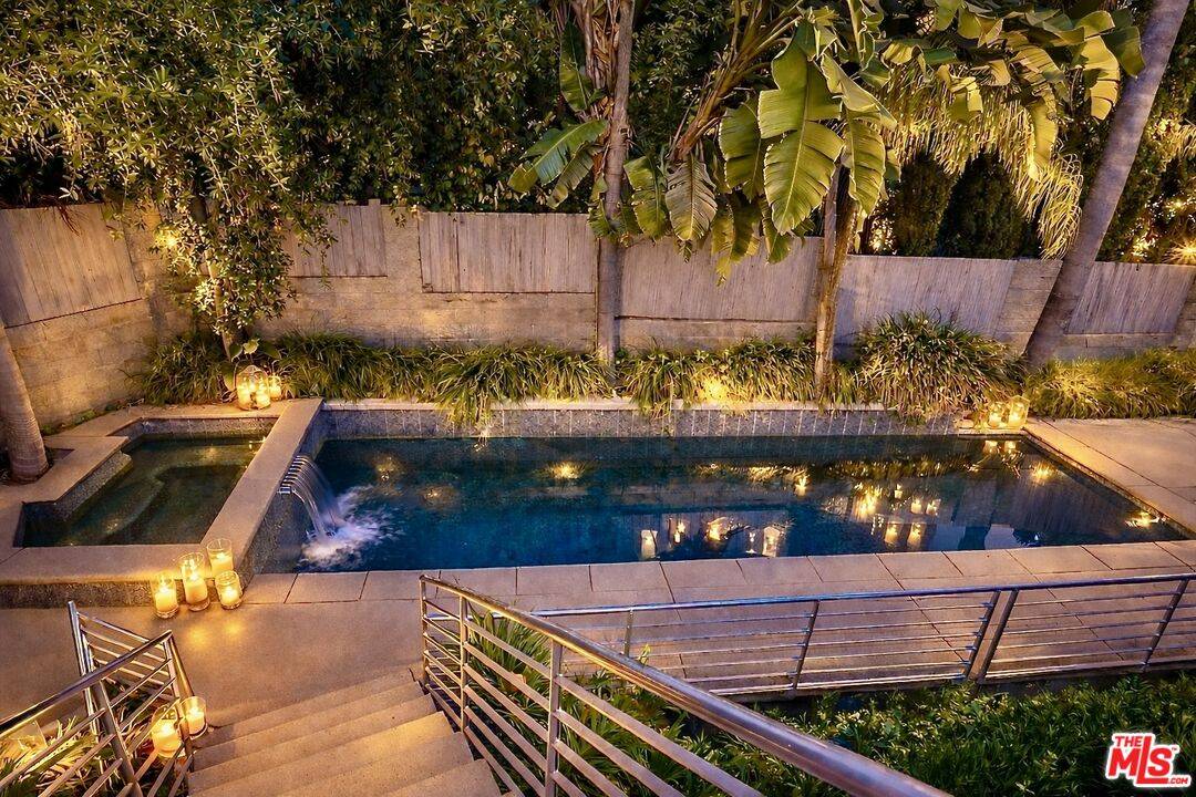 8835 Evanview Dr 6BR Sunset Strip La