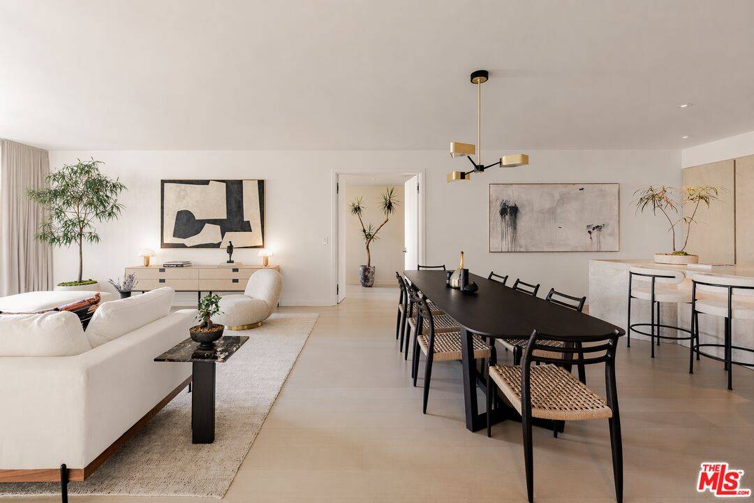 9200  Wilshire Blvd 2BR Beverly Hills La