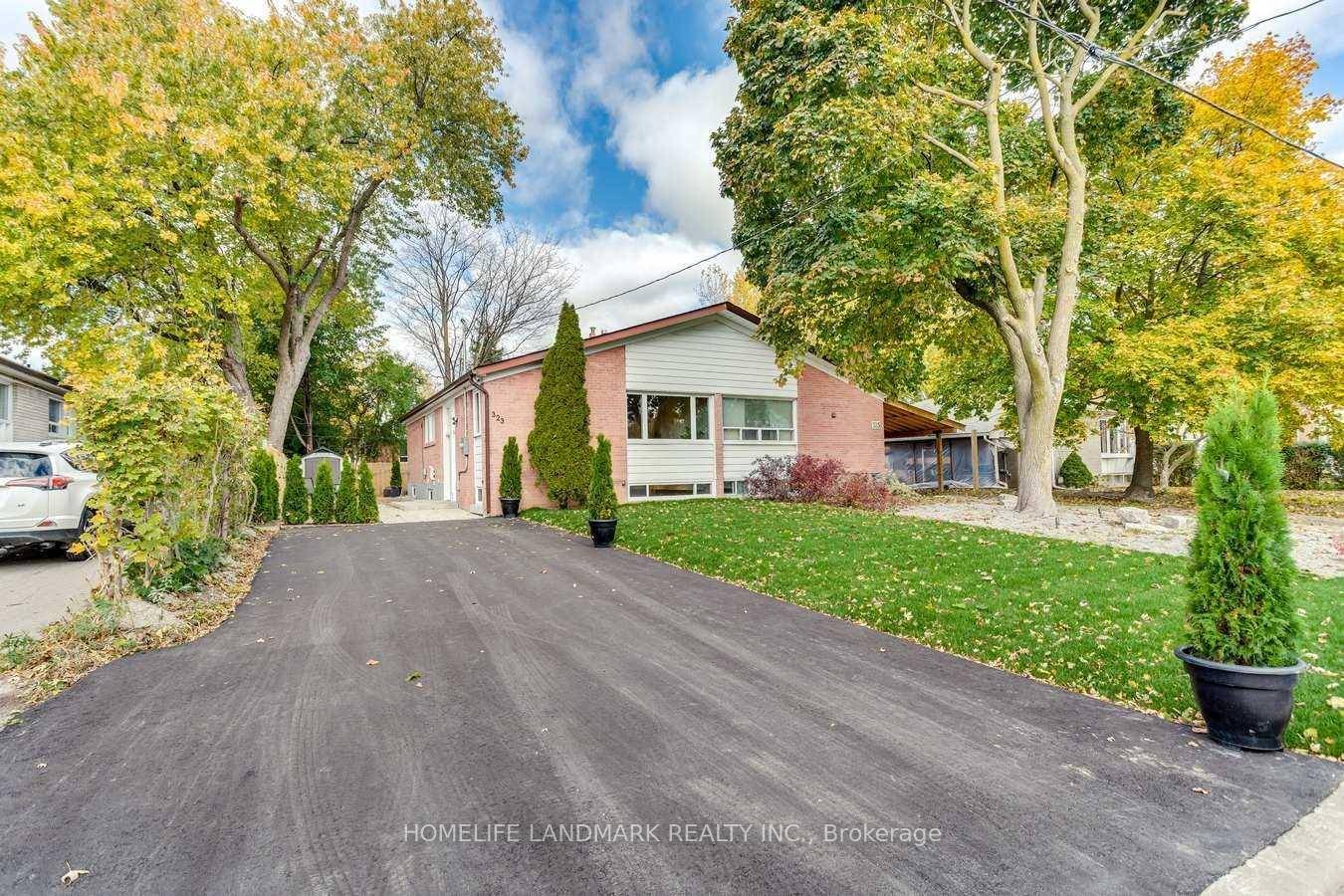 Turn Key, Fully Renovated 2021, 2 Separate Unit Setup, New Electrical, 200 Amp, New Plumbing, New Wdws, New Insulation, New Light Fixtures, Fully Upgraded.