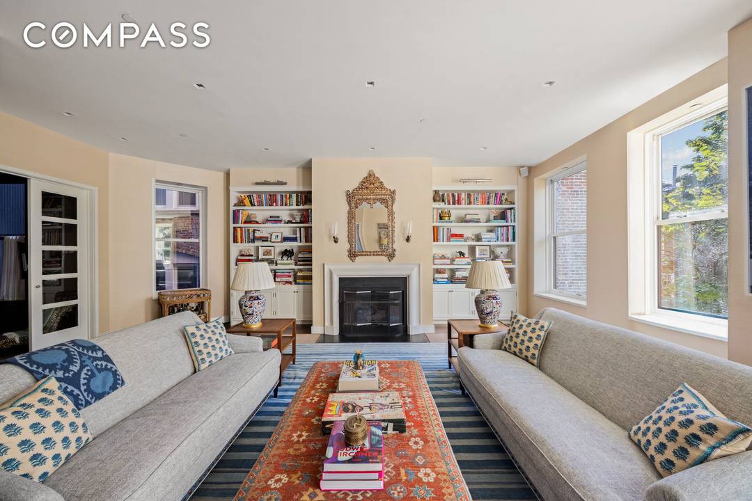 West Facing Three Bedroom Condo in Greenwich Village Nestled just a stone s throw from iconic Washington Square Park, this expansive corner loft at 173 MacDougal Street is a rare ...