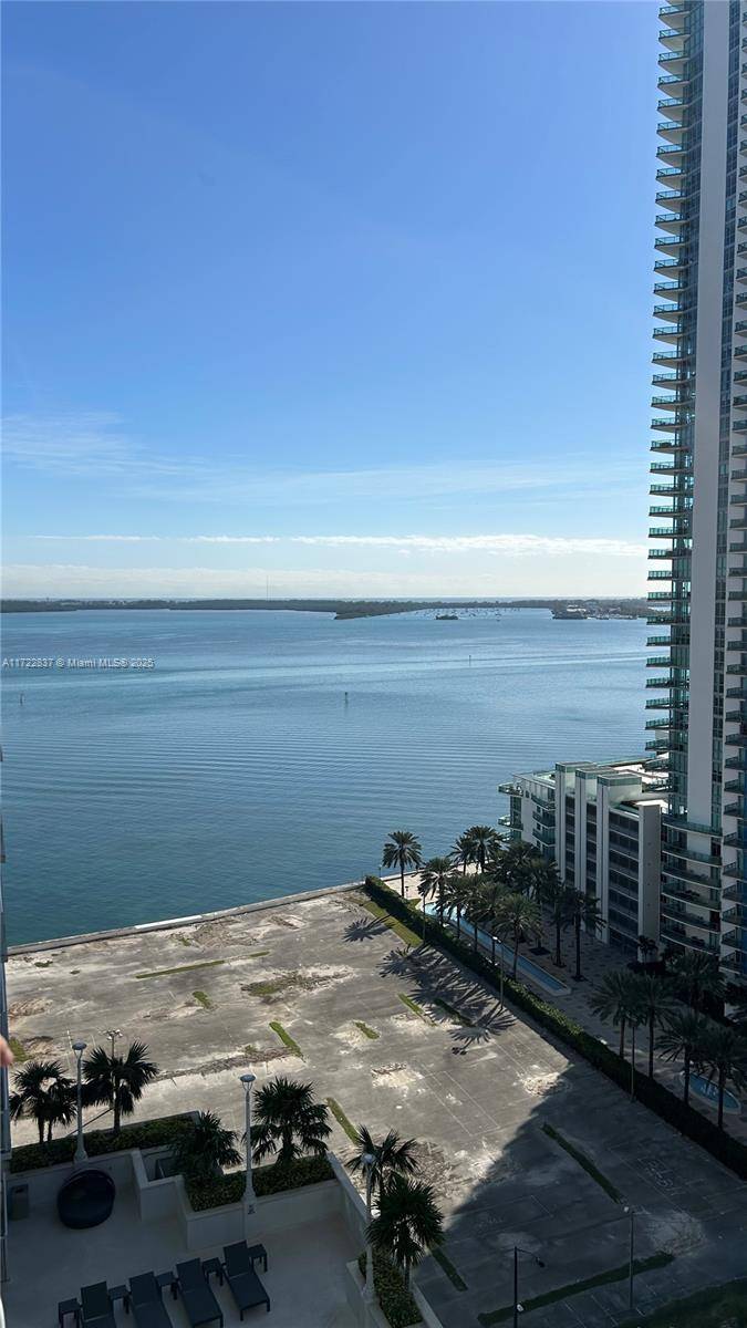 1 1 BAY VIEW AT RENOWNED building THE CLUB AT BRICKELL BAY in the HEART OF BRICKELL.